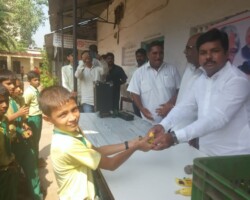 Fruits and Sweets Distribution in 14 Oct 2015