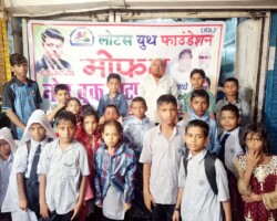 Notebook Distribution at Prem Nagar in Dharavi - 17 July 2017